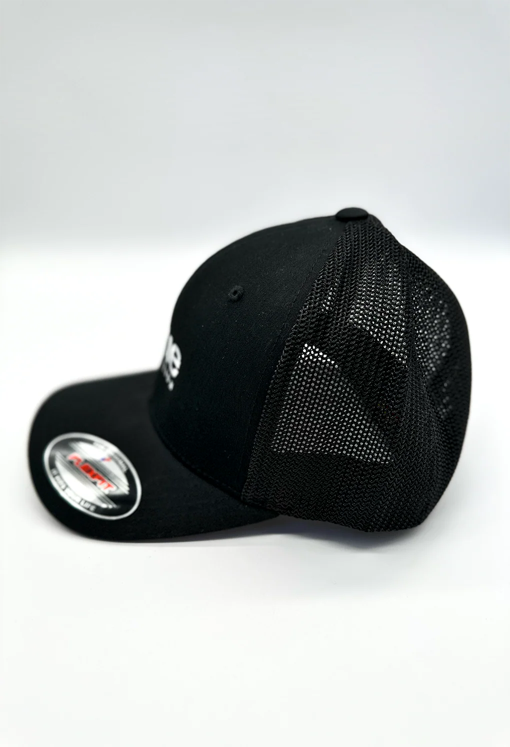 True Nutrition Flexfit Trucker Hat - Image 4